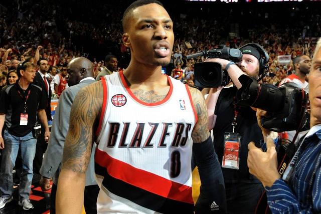 周琦8板3帽首钢逆转广州 邹阳20+10福建负青岛