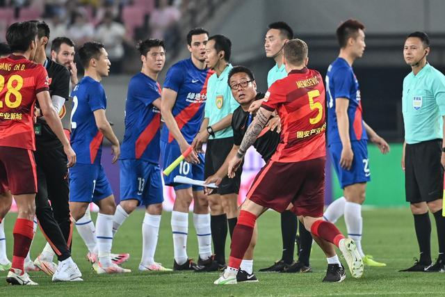 莫兰德22+10辽宁大胜四川 原帅21分山西胜吉林